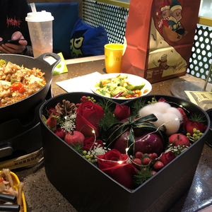 国产精品㊙️入口18禁菠萝视频
