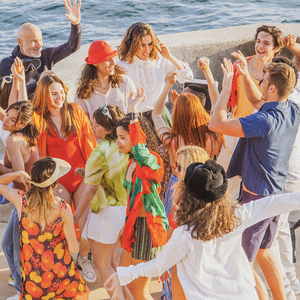 国产精品㊙️入口18禁菠萝视频
